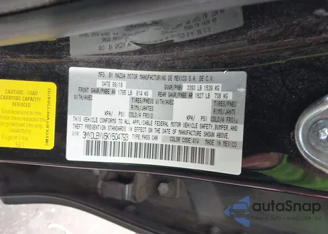 2019 Toyota Yaris Le z USA, uszkodzony, nr VIN 3MYDLBYV6KY504793